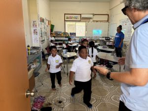 パラオ・メレケオク小学校の遊び場改修支援と訪問のご報告